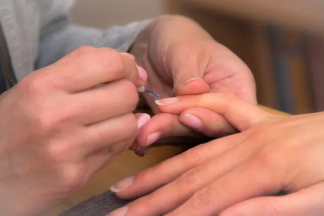 Riparazione unghie SOS Riparazione unghie SOS
